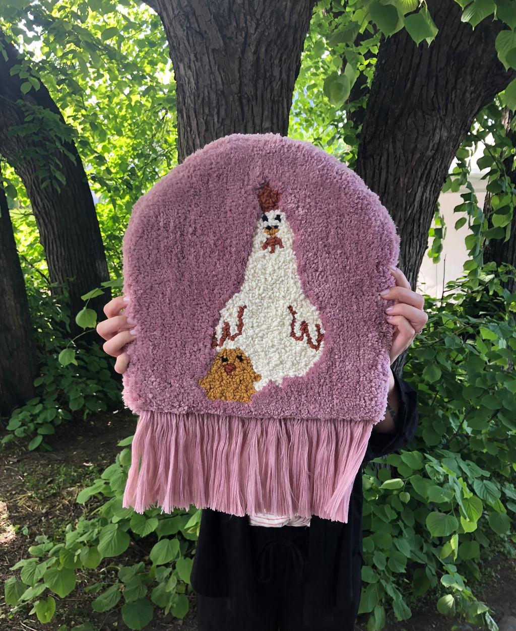 Tufted Hen and Chicken Wallhanging